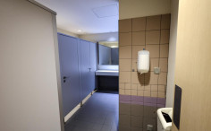 Commercial 400 m2 to rent in Engomi
