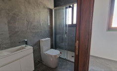 Three bed flat for sale in Latsia