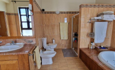6 bed house for sale in Engomi