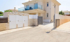 4 bedrooms house for sale in Kapparis