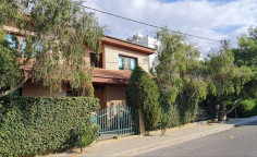 6 bedroom house for sale in Aglantzia