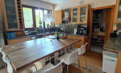 6 bedroom house for sale in Aglantzia