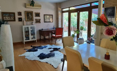 6 bedroom house for sale in Aglantzia