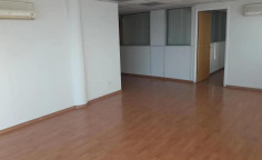 Commercial for rent in Lykabittos