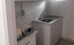 Commercial in Lykabittos