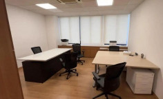 Commercial to rent in Lykabittos