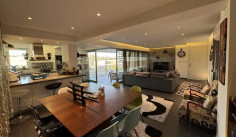 Three bedrooms flat for sale in Engomi