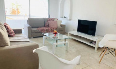 4 bedrooms apartment to rent in Agioi Omologites