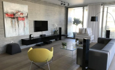 Commercial for sale Acropolis