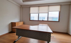 Commercial to buy in Agios Dometios