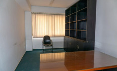 Commercial for sale Agioi Omologites
