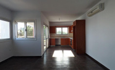 2 bedroom flat for sale in Tseri