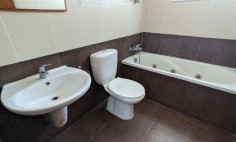 2 bedroom flat for sale in Tseri