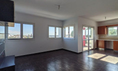 2 bedroom flat for sale in Tseri