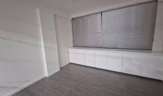 Beautiful commercial for rent in Agioi Omologites