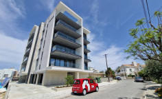 3 bed flat for sale in Acropolis
