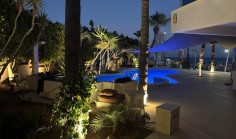 6 bedroom villa with swimming pool for sale in Germasoyeia