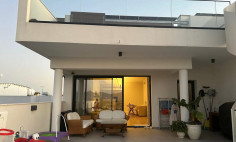 4 bedrooms apartment for sale in Aglantzia