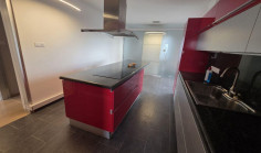 Commercial to rent Agioi Omologites