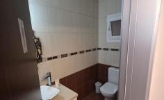 Commercial to rent Agioi Omologites