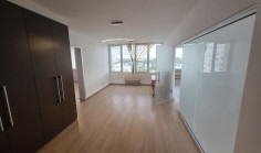 Commercial to rent Agioi Omologites
