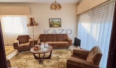 Spacious 3 bedroom house in lively residential area 