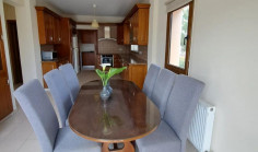 4 bedroom house to rent in Deryneia