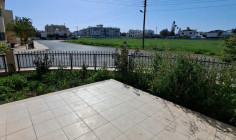 4 bedroom house to rent in Deryneia
