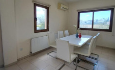 4 bedroom house to rent in Deryneia