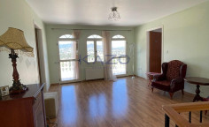 Spacious five bedroom villa with pool in Pyrgos area 