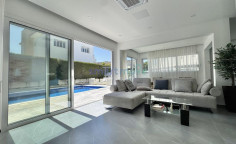 5 bedroom + basement detached villa for rent Agios Tychonas Limassol 