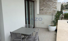 Spacious 2 bedroom furnished apartment with swimming pool to rent in Mouttagiaka