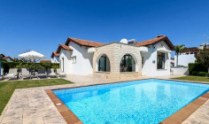 Large 3 bedrooms house for sale in Agia Thekla