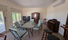 4 bedrooms house to rent in Agia Thekla