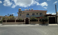 5 bedroom furnished house for sale in Apostolos Andreas