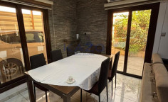 5 bedroom furnished house for sale in Apostolos Andreas