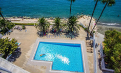 1 bedroom beach front apartment for rent Limassol Tourist Area 
