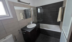 Spacious 2 bedroom apartment to rent in Acropolis