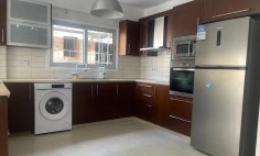 Spacious 2 bedroom apartment to rent in Acropolis