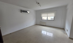 Spacious 2 bedroom apartment to rent in Acropolis