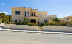 4 bedroom furnished villa for sale in Coral Bay