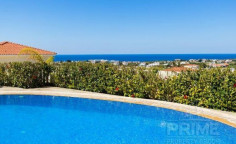 4 bedroom furnished villa with swimming pool for sale in Coral Bay