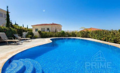 4 bedroom furnished villa with swimming pool for sale in Coral Bay