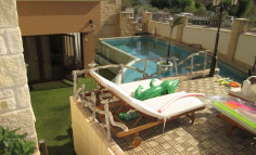Custom built villa with 4 bedrooms, maids room, office and swimming pool for sale in Nea Ekali 