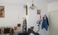 Spacious 3 bedroom flat for sale in Mesa Geitonia 