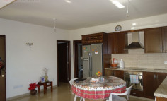 3 bedroom penthouse/whole floor flat with huge veranda for sale in Kato Polemidia 