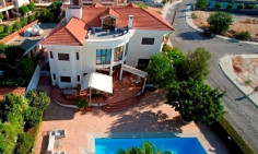 6 bedroom detached villa in Panthea 