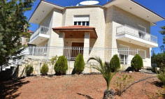 4 bedroom villa in Trimiklini Limassol 