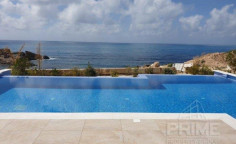Luxury 3 bedrooms villa with swimming pool for sale in Kissonerga