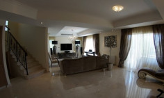 Beautiful 5 bedroom house with swimming pool for sale in Armenochori